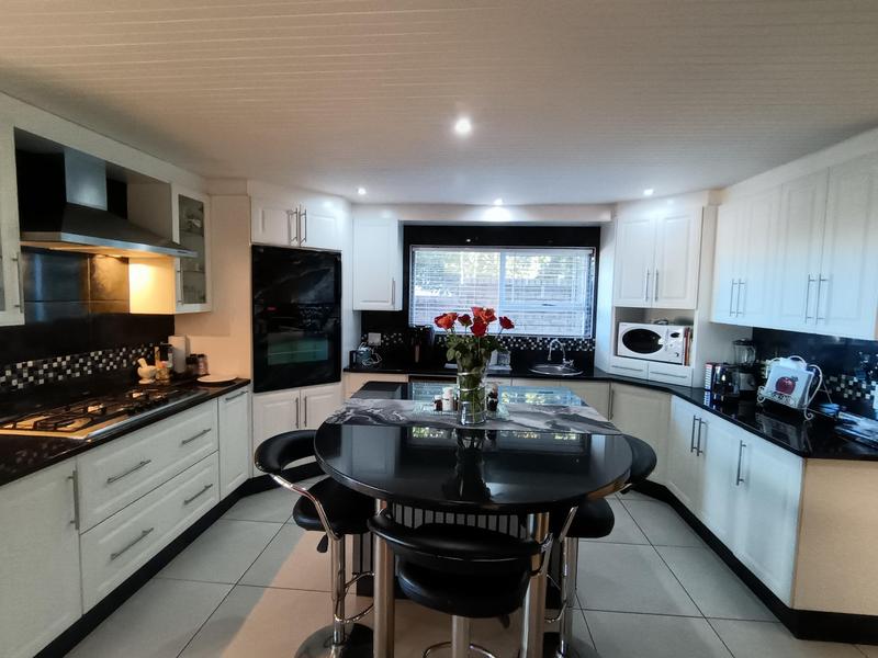 3 Bedroom Property for Sale in Hartenbos Western Cape